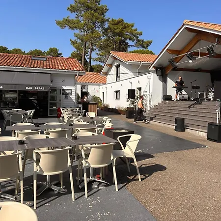 キャンプ場 Notre Bulle Du Ferret